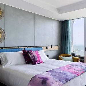 Queen Suite